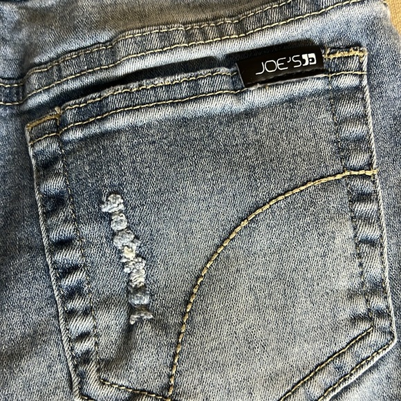 Joe’s Denim Skinny Jeans - Picture 7 of 9